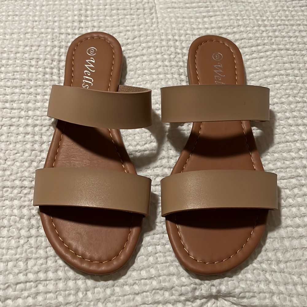 Woman’s sandals